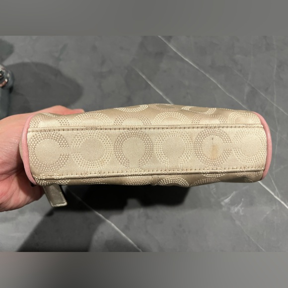 Coach Makeup Pouch - Picture 4 of 6